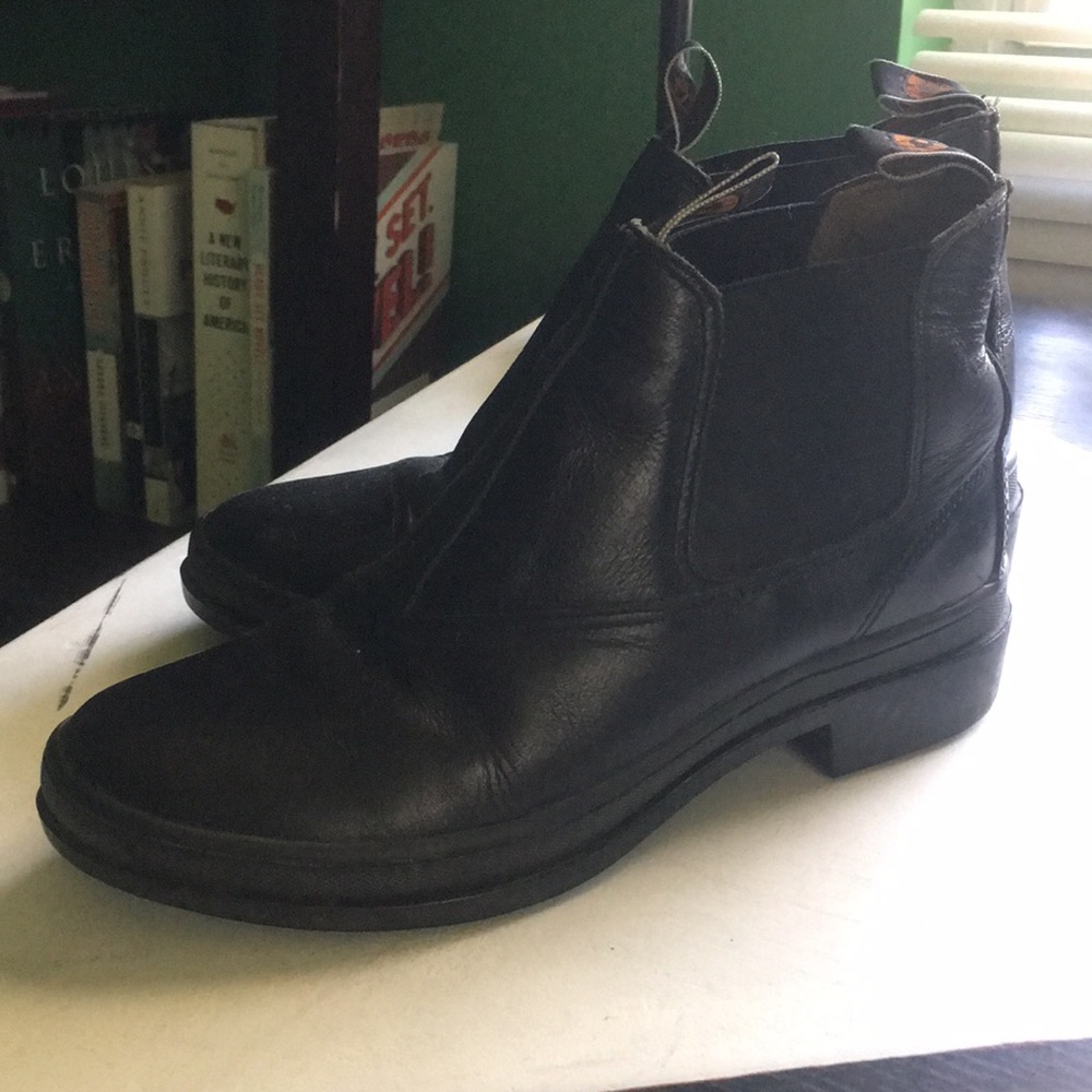 Ariat gel soled blundstone boots